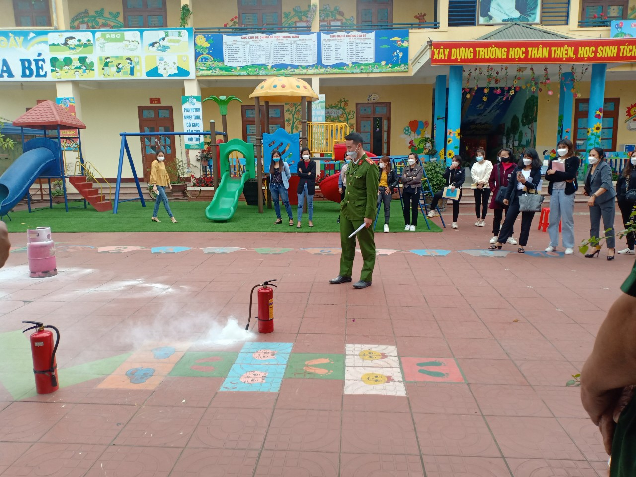 Đa dạng hình thức giáo dục kỹ năng phòng cháy chữa cháy